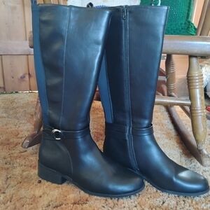 Crown & Ivy Black Knee-High Women's Boots